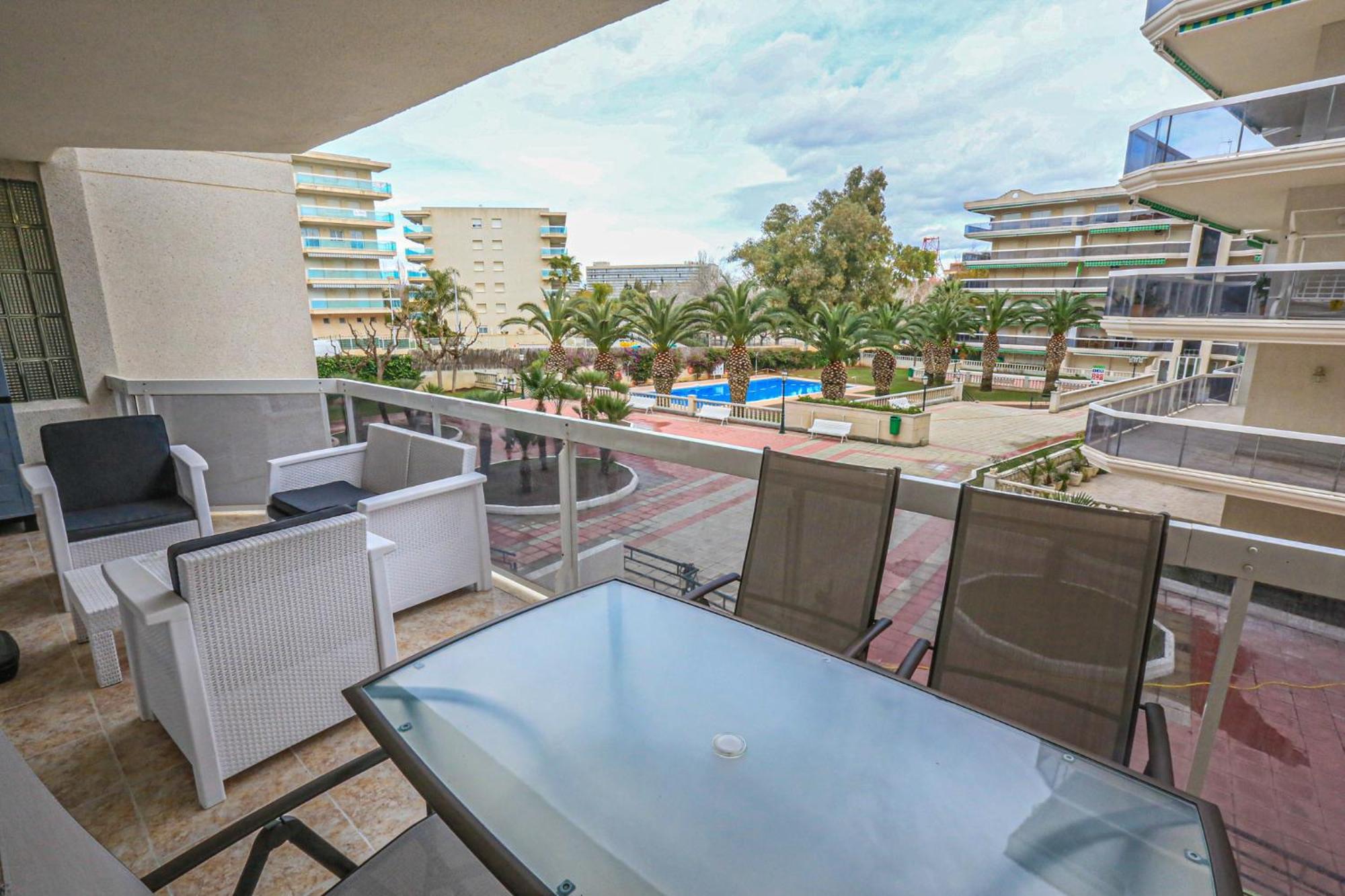 Living Park - Only Families Apartment